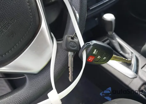 2019 Toyota Corolla Le z USA, uszkodzony, nr VIN 5YFBURHE6KP878428